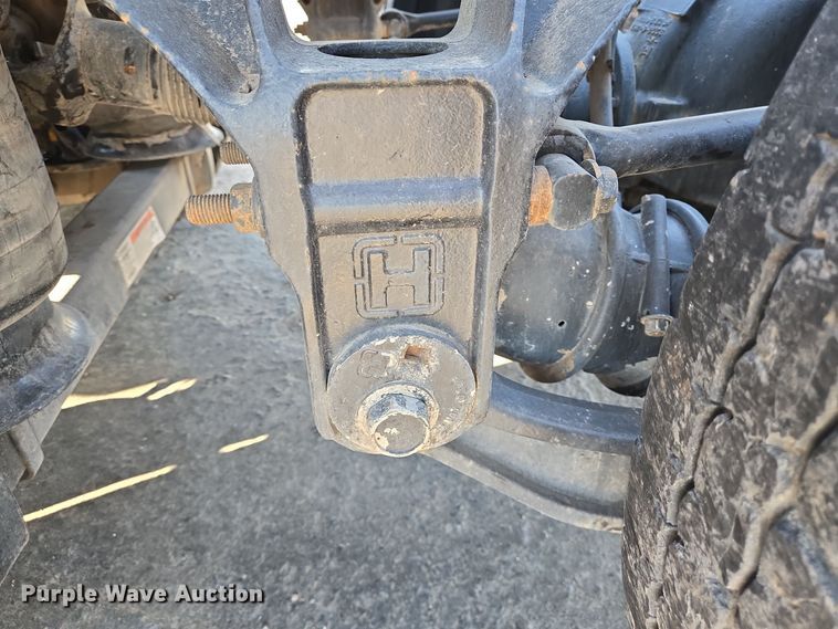 image for item DT5455 2014 Caterpillar CT660L semi truck