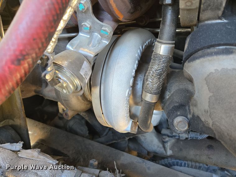 image for item DT5455 2014 Caterpillar CT660L semi truck