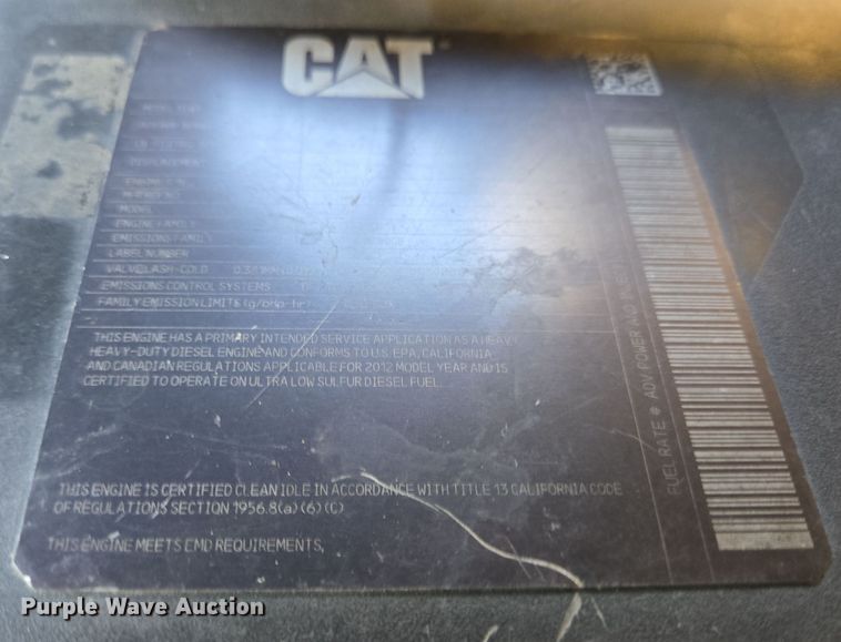 image for item DT5455 2014 Caterpillar CT660L semi truck
