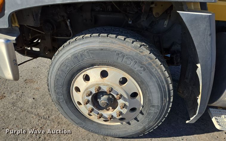 image for item DT5455 2014 Caterpillar CT660L semi truck