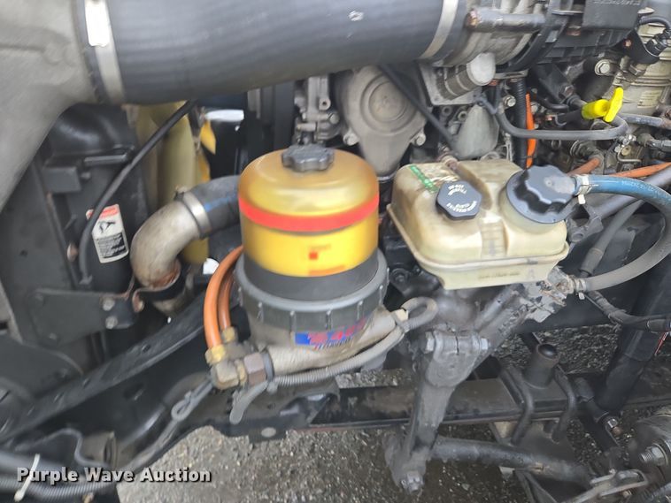 image for item DW1750 2015 Freightliner Cascadia semi truck