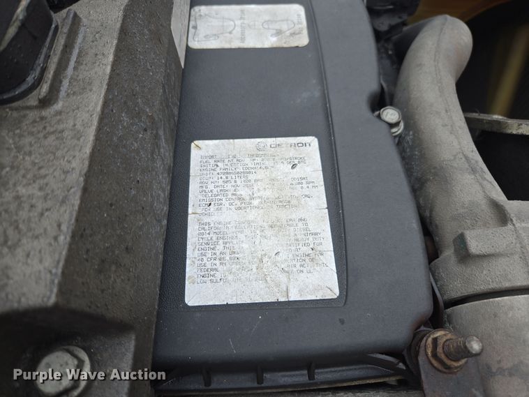 image for item DW1750 2015 Freightliner Cascadia semi truck