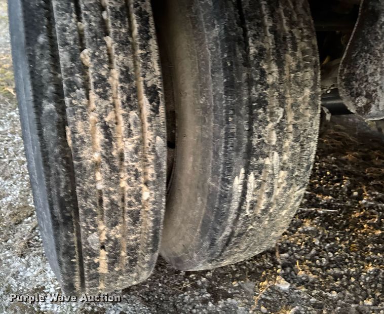 image for item DW2462 1985 Great dane 7510TJL dry van trailer