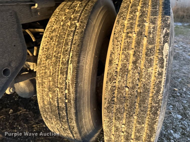 image for item DW2462 1985 Great dane 7510TJL dry van trailer