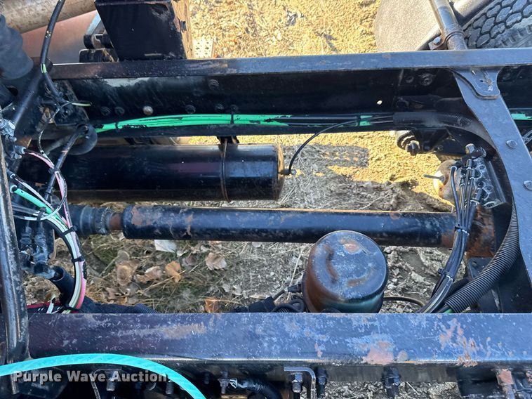 image for item DX1429 2007 Sterling A9500 semi truck