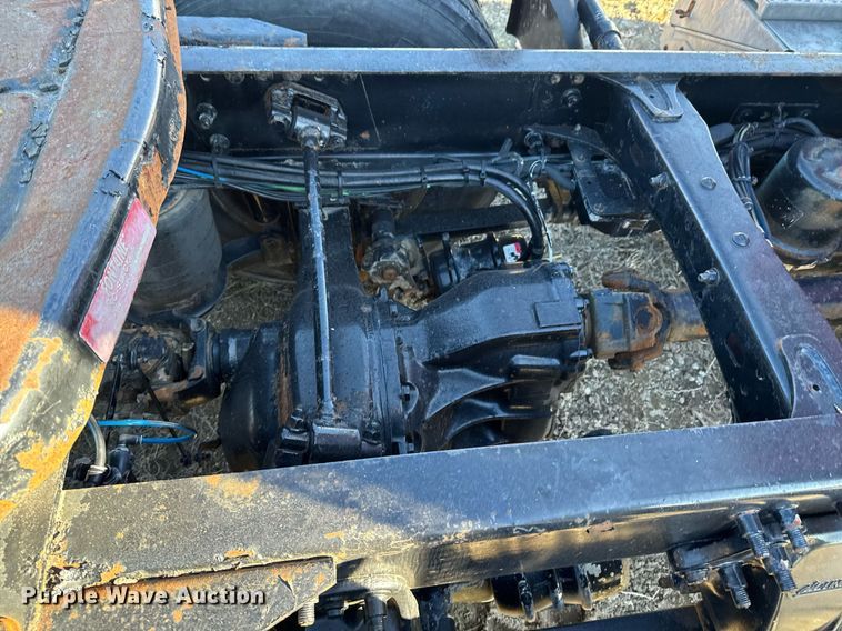 image for item DX1429 2007 Sterling A9500 semi truck