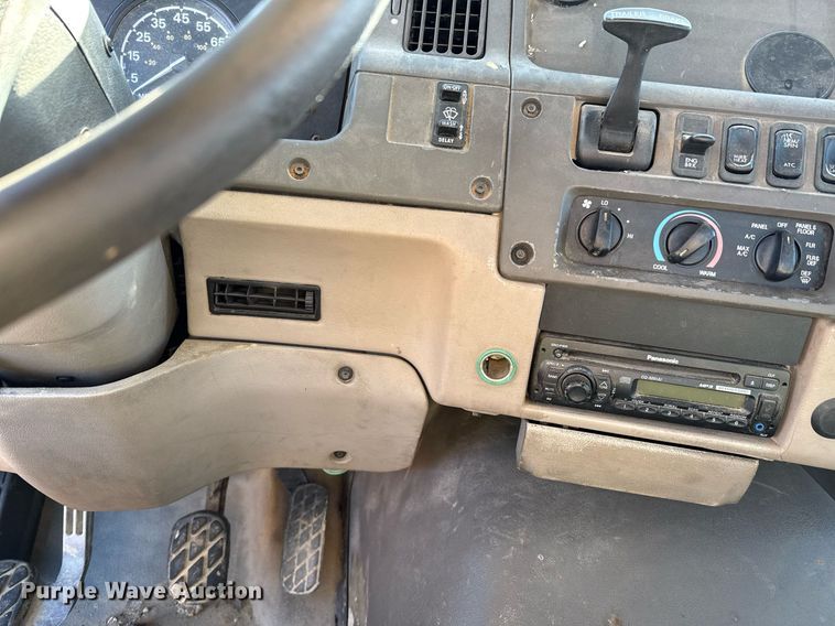 image for item DX1429 2007 Sterling A9500 semi truck