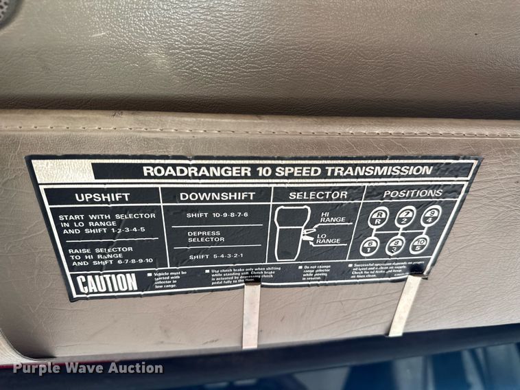 image for item DX1429 2007 Sterling A9500 semi truck