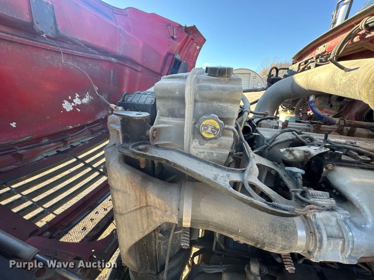 image for item DX1429 2007 Sterling A9500 semi truck