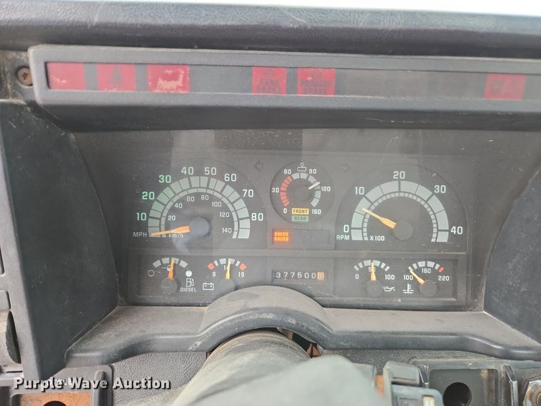 image for item DX1623 1994 GMC Top Kick truck cab and chassis