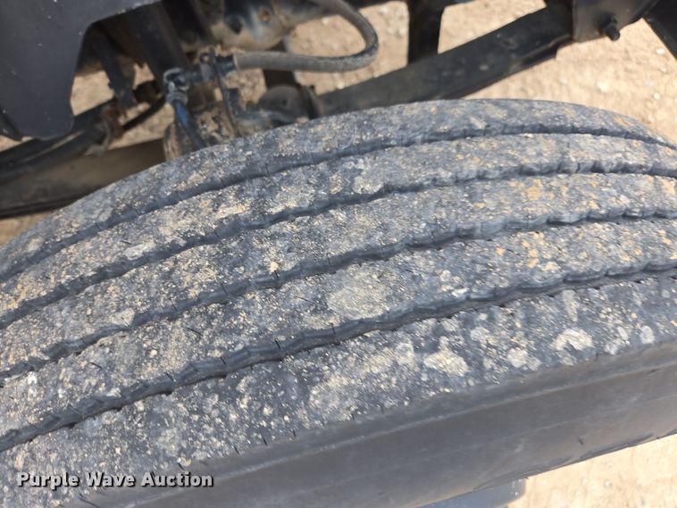 image for item DX1623 1994 GMC Top Kick truck cab and chassis