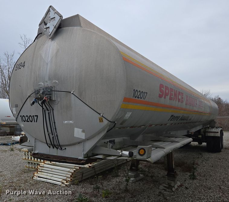 image for item DX1628 1984 Custom Trailers tank trailer
