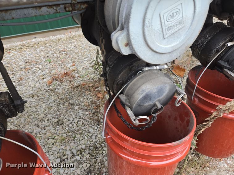 image for item DX1628 1984 Custom Trailers tank trailer