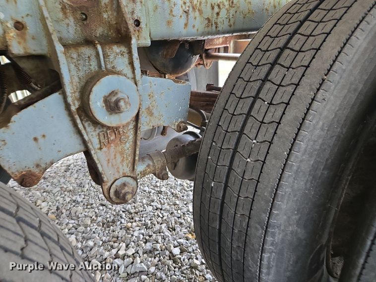 image for item DX1628 1984 Custom Trailers tank trailer