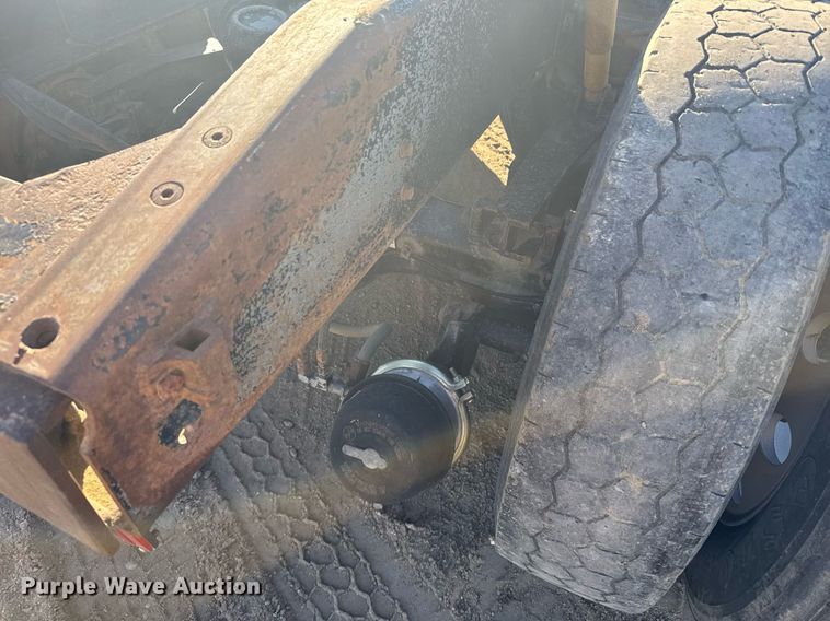 image for item DX3942 1998 Western Star 4964F semi truck