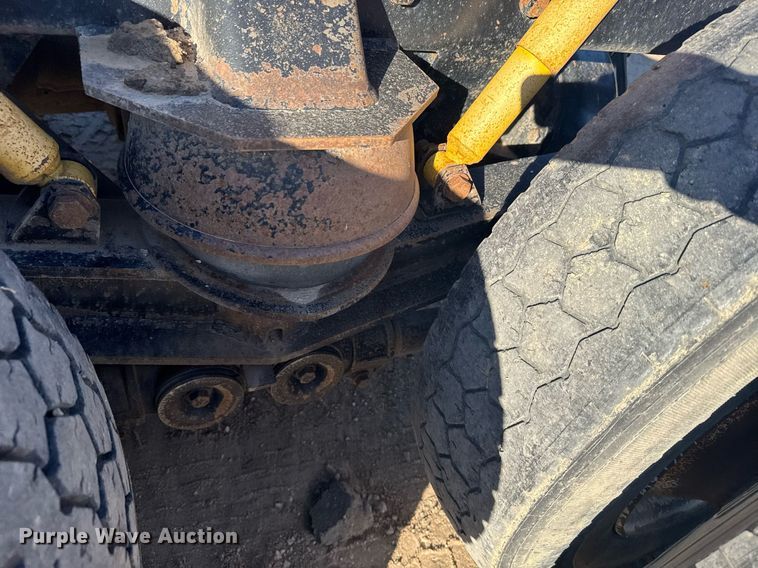 image for item DX3942 1998 Western Star 4964F semi truck