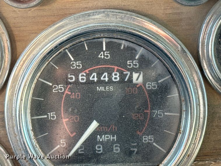 image for item DX3942 1998 Western Star 4964F semi truck