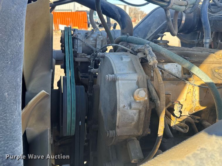 image for item DX3942 1998 Western Star 4964F semi truck