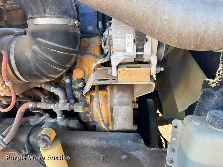 image for item DX3942 1998 Western Star 4964F semi truck