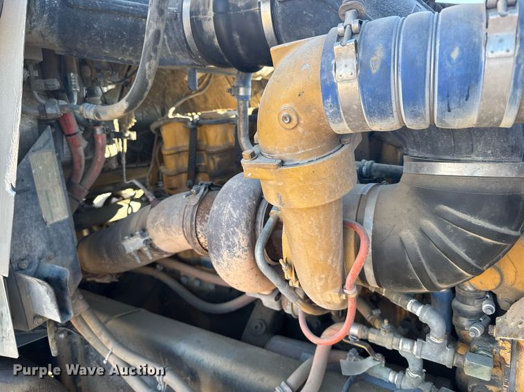 image for item DX3942 1998 Western Star 4964F semi truck