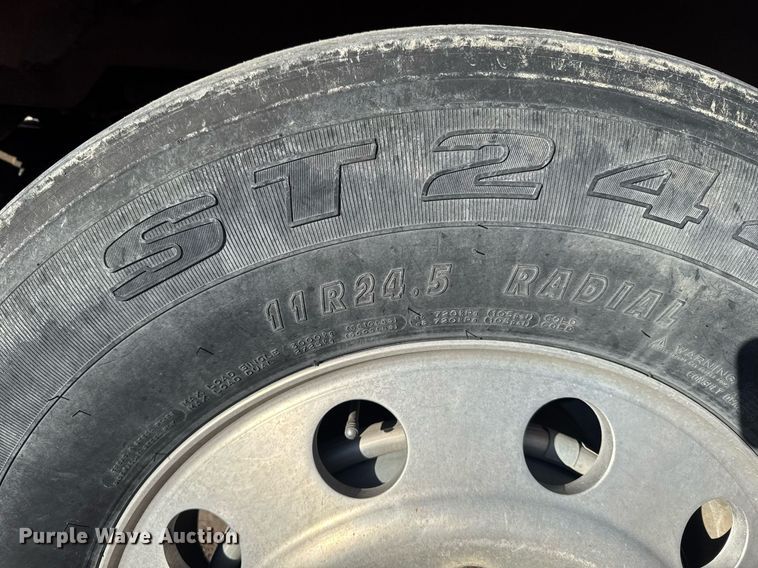 image for item DX3942 1998 Western Star 4964F semi truck