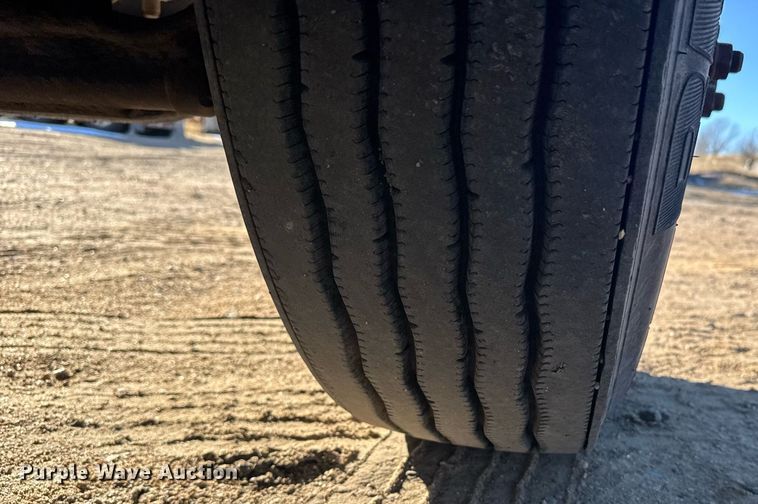 image for item DX3942 1998 Western Star 4964F semi truck