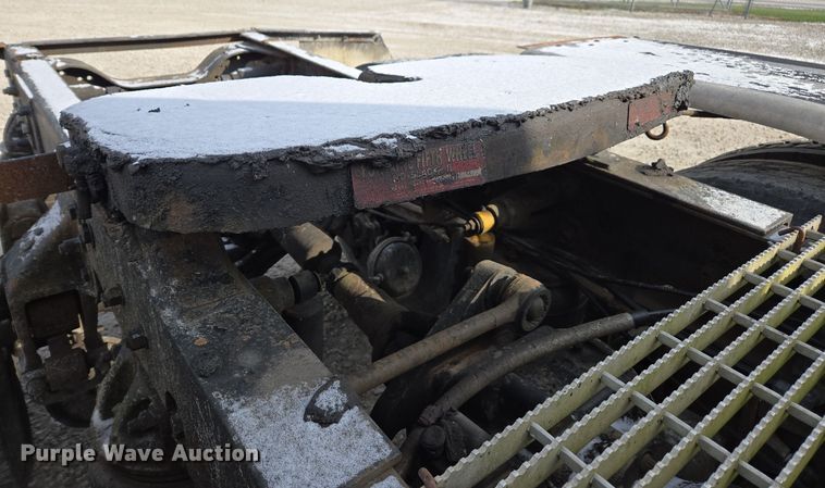 image for item EE7950 1992 Mack CH613 semi truck