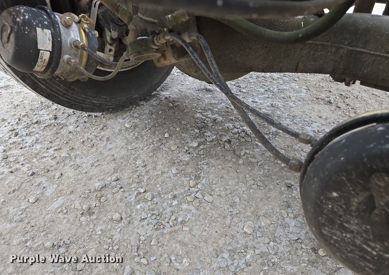 image for item EE7950 1992 Mack CH613 semi truck