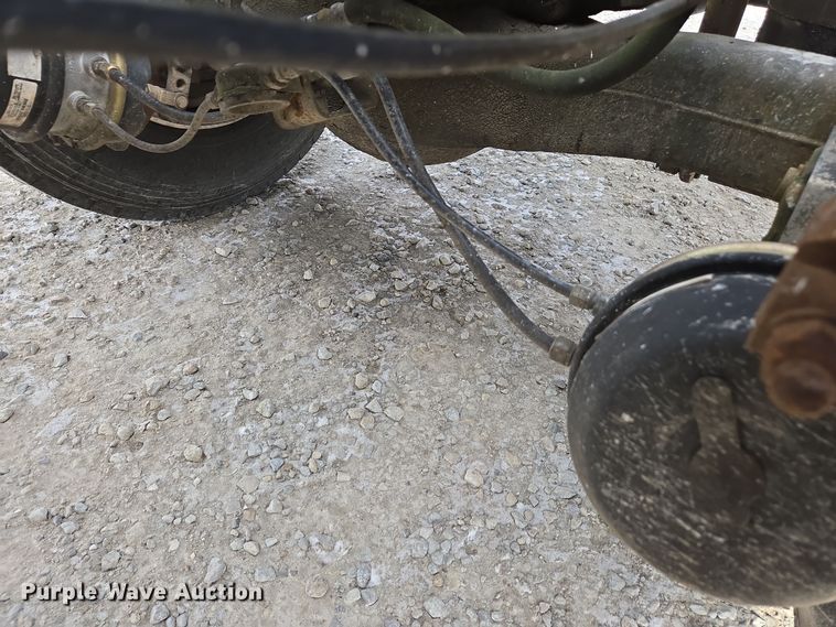 image for item EE7950 1992 Mack CH613 semi truck