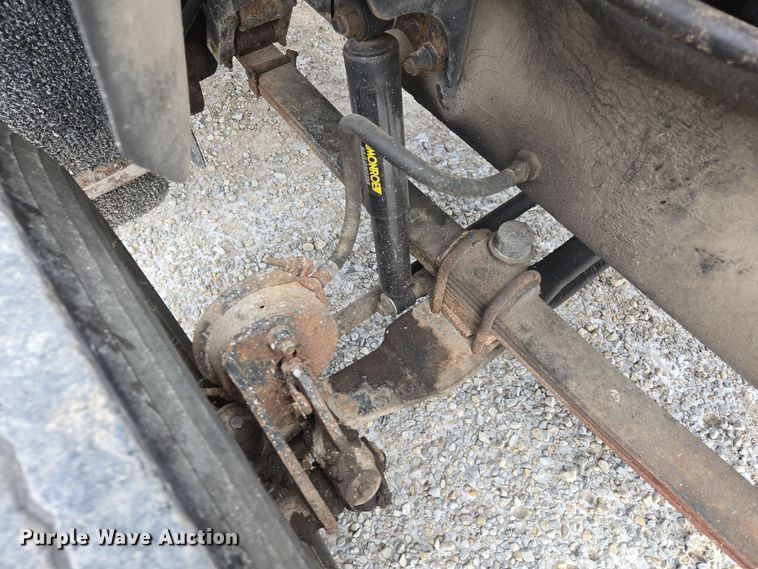 image for item EE7950 1992 Mack CH613 semi truck