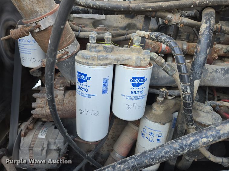 image for item EE7950 1992 Mack CH613 semi truck