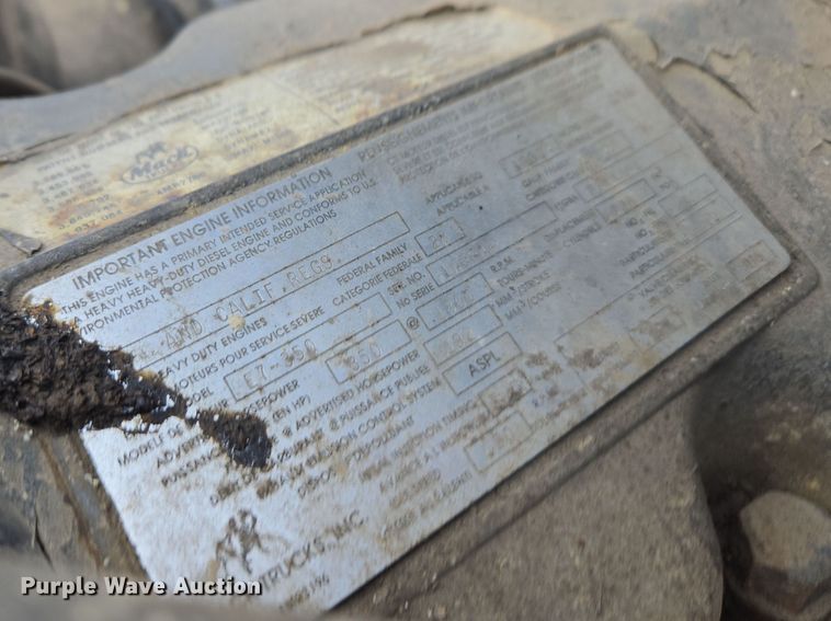 image for item EE7950 1992 Mack CH613 semi truck