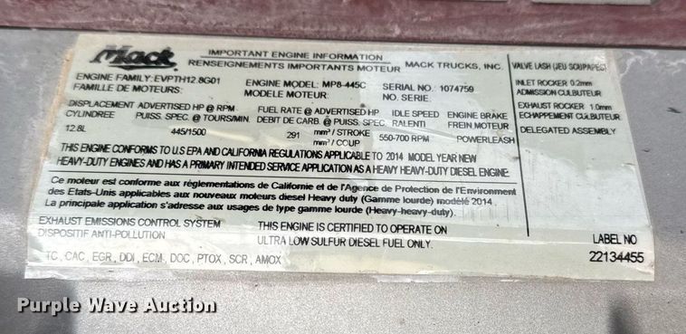 image for item EG2448 2015 Mack CHU613 semi truck