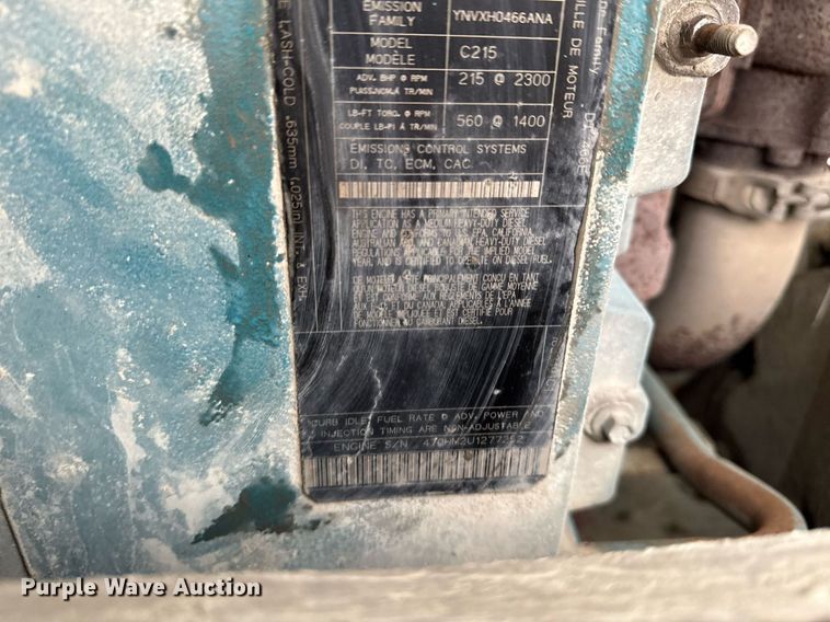 image for item EG7112 2001 International 4700 refuse truck