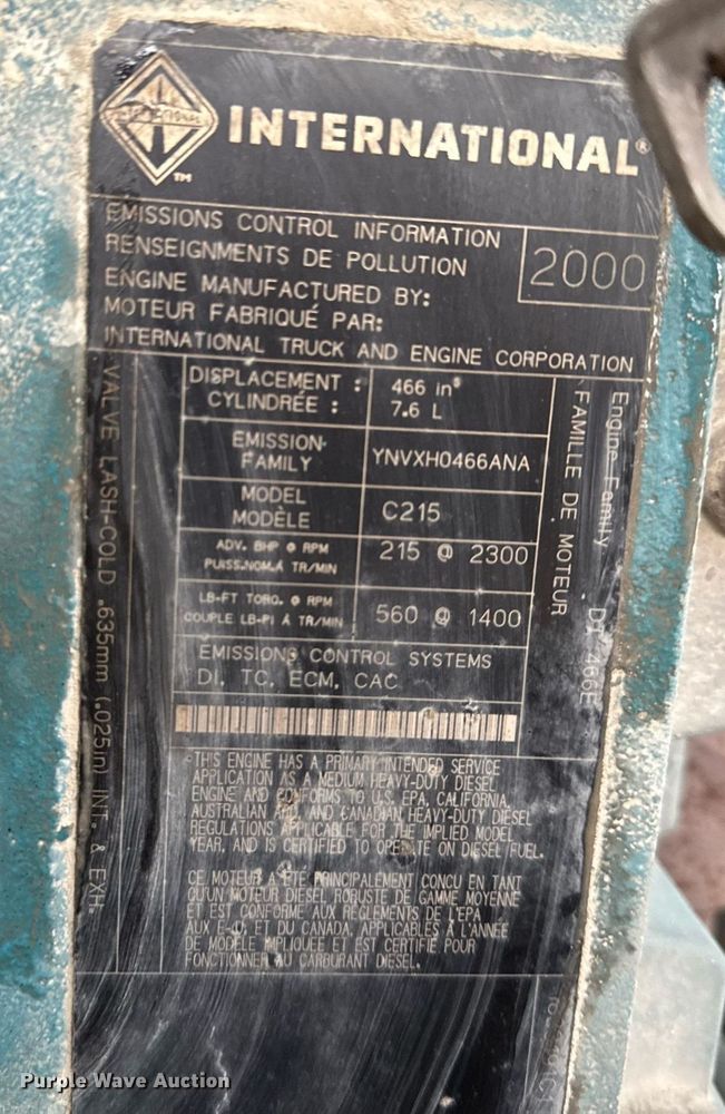 image for item EG7112 2001 International 4700 refuse truck