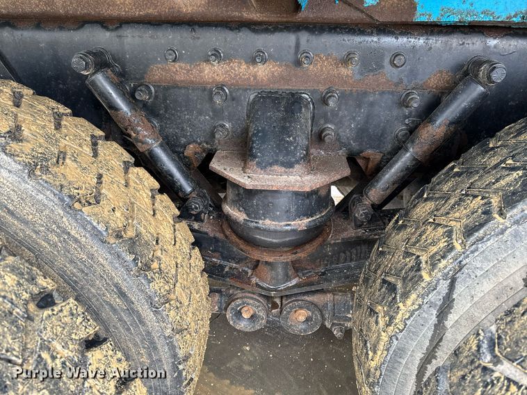 image for item EG7113 2006 Freighltiner Business Class M2 refuse truck