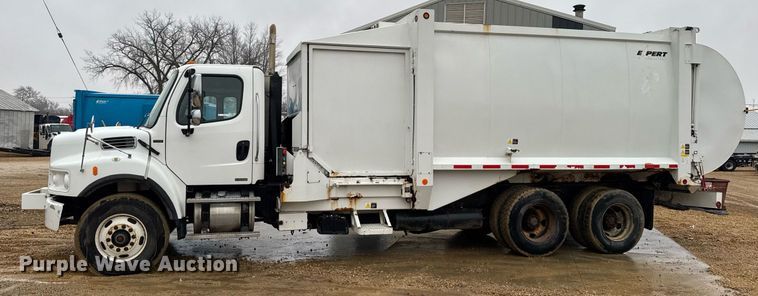 image for item EG7114 2006 Freightliner Business Class M2 refuse truck