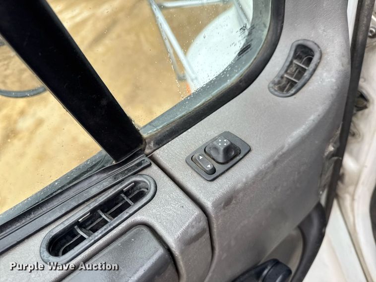 image for item EG7114 2006 Freightliner Business Class M2 refuse truck