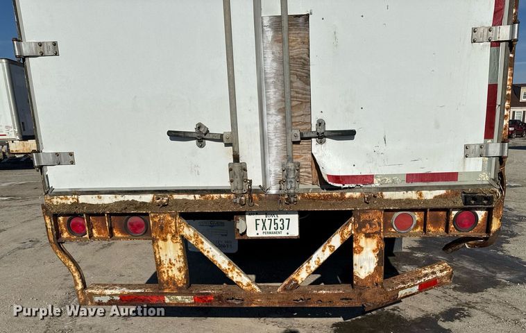 image for item EG7150 2001 Wabash dry van trailer