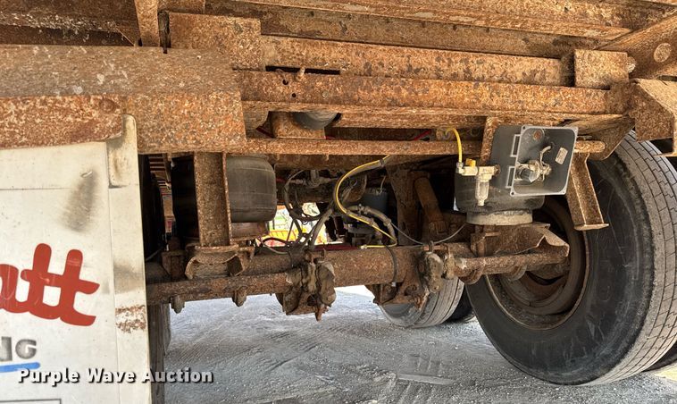 image for item EG7150 2001 Wabash dry van trailer