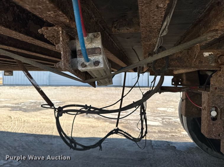 image for item EG7150 2001 Wabash dry van trailer