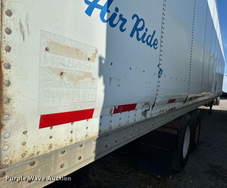 image for item EG7150 2001 Wabash dry van trailer