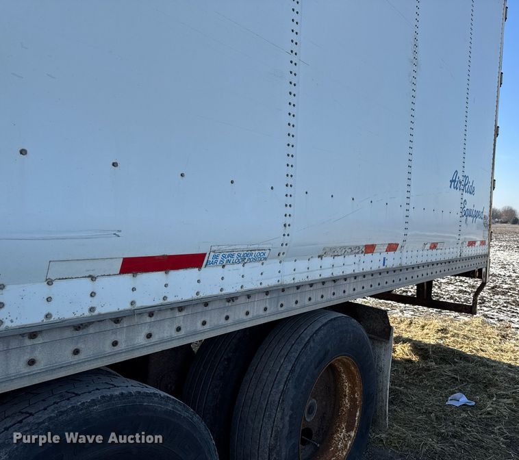 image for item EG7150 2001 Wabash dry van trailer