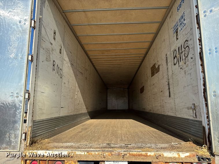 image for item EG7150 2001 Wabash dry van trailer