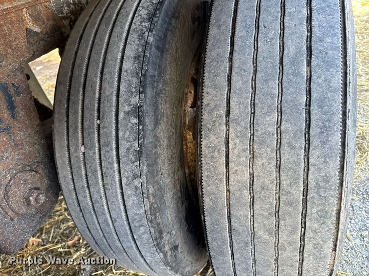 image for item EG7150 2001 Wabash dry van trailer