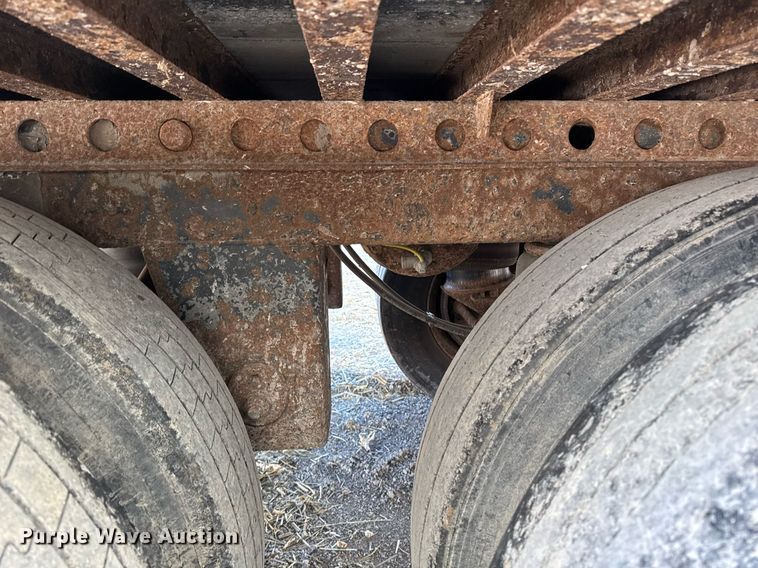 image for item EG7150 2001 Wabash dry van trailer