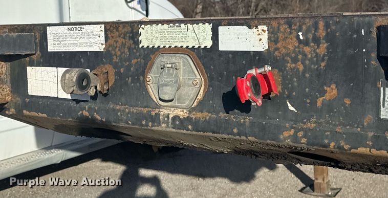 image for item EG7982 1999 Fontaine Trailer Co EFTW-5-8046SLWK flatbed trailer