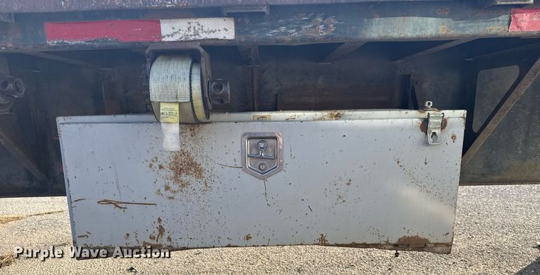 image for item EG7982 1999 Fontaine Trailer Co EFTW-5-8046SLWK flatbed trailer