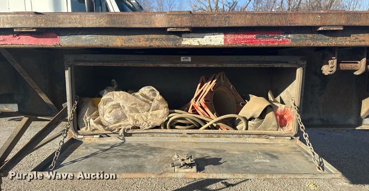 image for item EG7982 1999 Fontaine Trailer Co EFTW-5-8046SLWK flatbed trailer