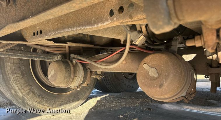 image for item EG7982 1999 Fontaine Trailer Co EFTW-5-8046SLWK flatbed trailer